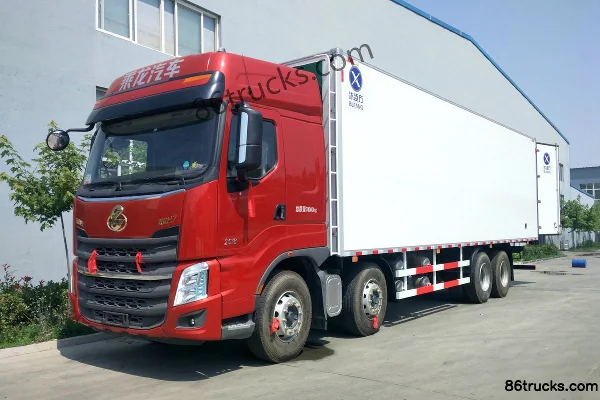 Dongfeng Liuqi Chenglong H7 350hp 8X4(12 wheels) 9.6m Refrigerated Truck (Binglingfang) Exterior (2) | 86Trucks
