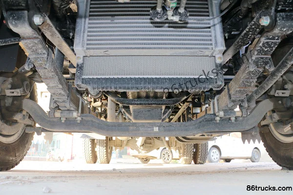 Sinotruk HOWO Hanwo 170hp 4X2(6 wheels) 4.15m Single Row Van Light Truck Chassis (1) | 86Trucks