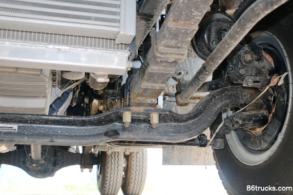 Feidi V6 Series 165 hp 4X2(6 wheels) 4.15m Single Row Box Light Truck Chassis (3) | 86Trucks