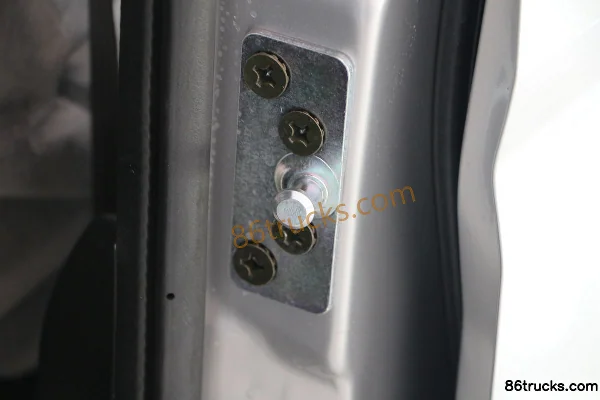 Jinbei Xiaohaishi X30 Standard Edition 86hp 2-Seat 1.3L Panel Van Cargo Box (2) | 86Trucks