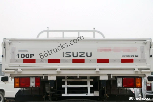 Qingling Isuzu 100P 98hp 4X2(6 wheels) 4.275m Single Row Flatbed Light Truck Body (1) | 86Trucks