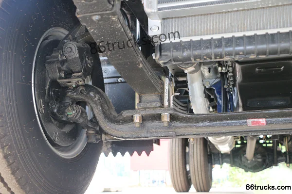 JAC Kangling 33 Narrow Body 95 hp 4X2(6 wheels) 3.8m Extended Cab Flatbed Light Truck (Quanchai) Chassis (2) | 86Trucks