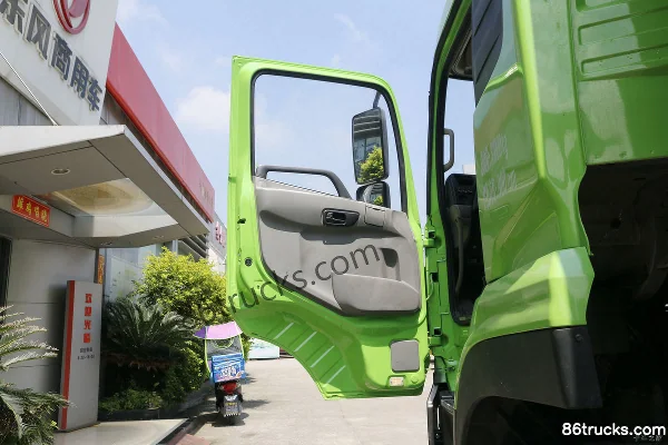 Dongfeng Commercial Vehicle Tianlong KC Camion lourd 300 ch 8X4(12 roues) Camion benne 6 m (China VI) Cabine (2) | 86Trucks