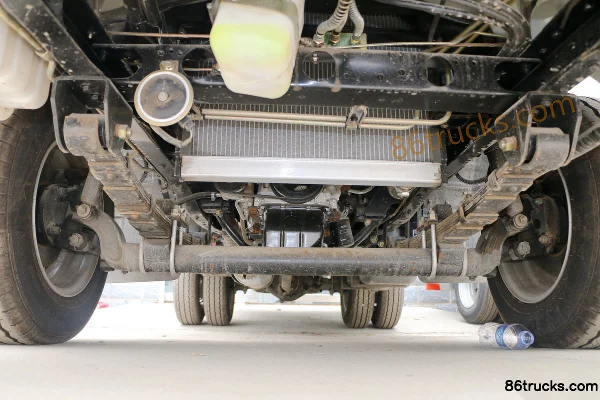 Foton Shidai Yuling VQ2 1.5L 114 ch 4X2(6 roues) essence micro camion fourgon 3,67 m monoplace Châssis (1) | 86Trucks