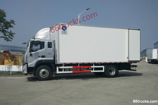 Foton Auman R-Series 210hp 4X2(6 wheels) 5.8m Refrigerated Truck (Binglingfang) Exterior (3) | 86Trucks