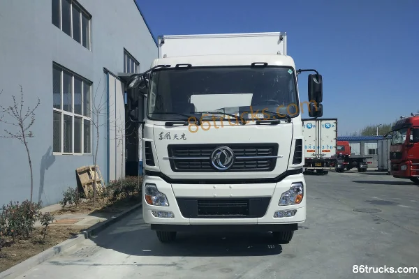 Dongfeng Commercial Vehicle Tianlong 245hp 6X2(8 wheels) 9.6m refrigerated truck (Binglingfang) Exterior