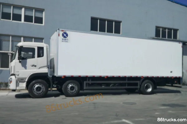 Dongfeng Commercial Vehicle Tianlong 245hp 6X2(8 wheels) 9.6m refrigerated truck (Binglingfang) Exterior (3) | 86Trucks