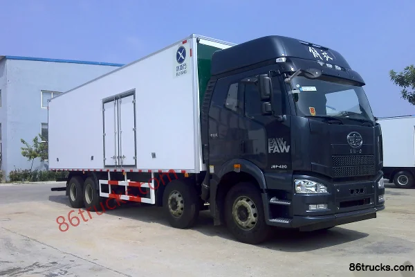 FAW Jiefang J6P Green Pass Edition 420hp 8X4(12 wheels) 9.6m Refrigerated Truck (Binglingfang) Exterior