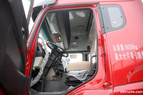 Sinotruk New Steyr DM5G Heavy Truck 340 hp 4X2(6 wheels) Tractor Truck Cab (1) | 86Trucks