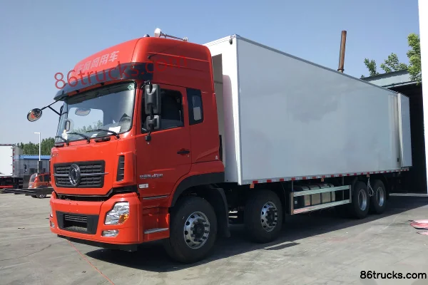 Dongfeng Commercial Vehicle Tianlong 385 hp 8X4(12 wheels) Refrigerated Truck (Binglingfang) Exterior (3) | 86Trucks