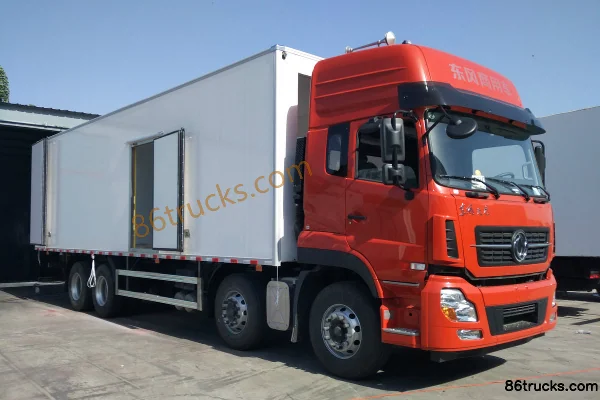 Dongfeng Commercial Vehicle Tianlong 385 hp 8X4(12 wheels) Refrigerated Truck (Binglingfang) Exterior