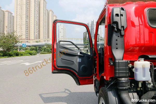 FAW Jiefang J6F Heavy-Duty 160 hp 4X2(6 wheels) 4.21m Single Row Stake Truck Cab (1) | 86Trucks
