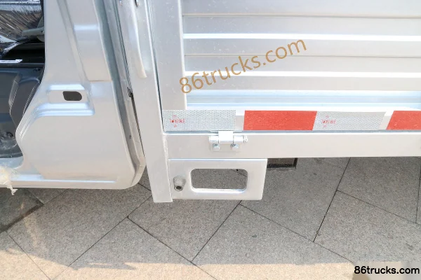 Ankai Shenqi T20L 2018 Standard Type 1.5L 112 hp 4X2(6 wheels) Gasoline 3.6m Single Row Flatbed Micro Truck Body (3) | 86Trucks