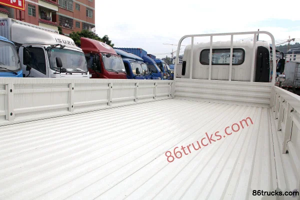Qiling Auto H300 116 ch 4X2(6 roues) camion plateau léger à cabine simple 4,155 m Carrosserie (1) | 86Trucks