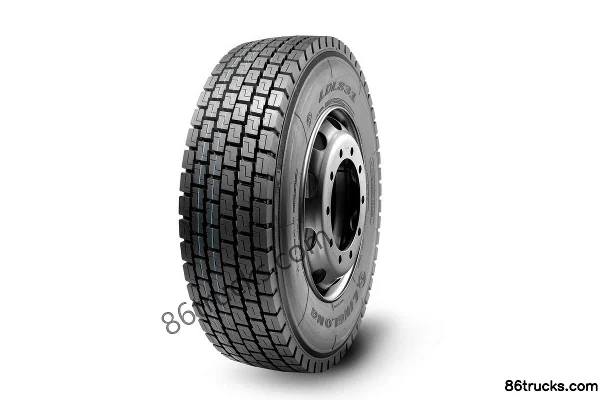 Linglong LDL831 (10.00R20 18PR) Engineering Heavy-Duty Tire Exterior