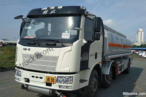 FAW Jiefang J6L 220 hp 6X2(8 wheels) fuel tanker (Luping Machine brand) Exterior (2) | 86Trucks