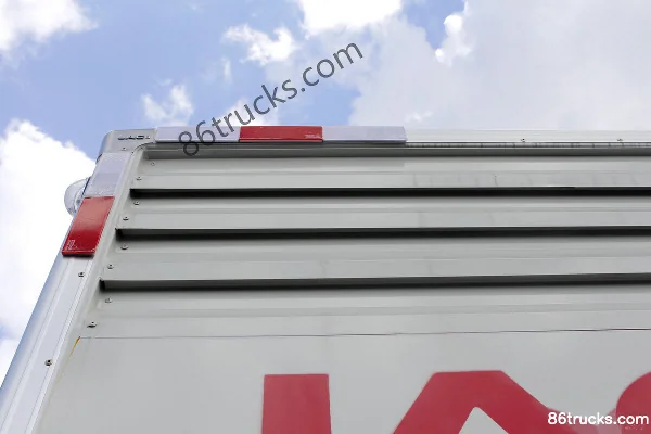 JAC Shuailing H 130ch 4X2(6 roues) 4,08m camion de transport de bouteilles à cabine simple Carrosserie (3) | 86Trucks