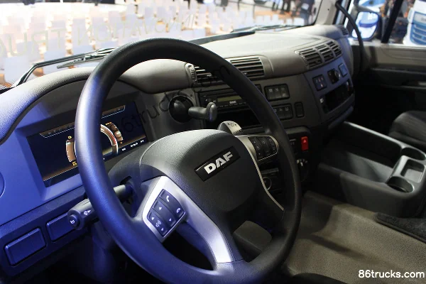 DAF CF poids lourd 4X2(6 roues) tracteur routier électrique VDL E-power Cabine (2) | 86Trucks