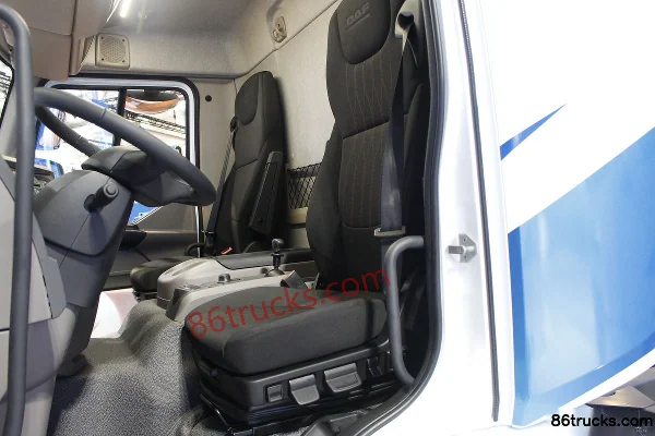 DAF LF Series Heavy Truck 4X2(6 wheels) Cargo Truck Chassis Cab (2) | 86Trucks