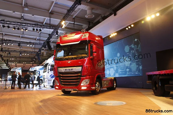 DAF XF Heavy Truck 90th Anniversary Edition 530 hp 4X2(6 wheels) Tractor Truck Exterior (3) | 86Trucks