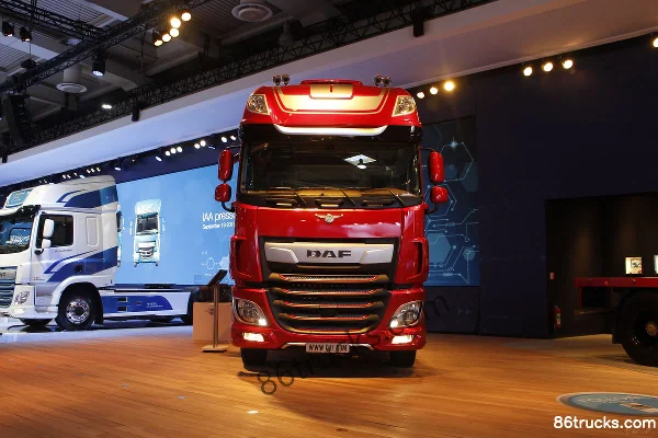 DAF XF Heavy Truck 90th Anniversary Edition 530 hp 4X2(6 wheels) Tractor Truck Exterior (2) | 86Trucks