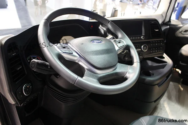 Ford F-MAX Heavy Truck 500 hp 4X2(6 wheels) Tractor Truck Cab (1) | 86Trucks