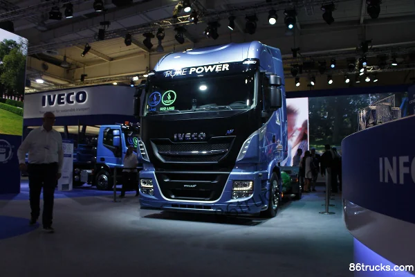 IVECO New Stralis heavy truck 460 hp 4X2(6 wheels) LNG tractor truck Exterior (3) | 86Trucks
