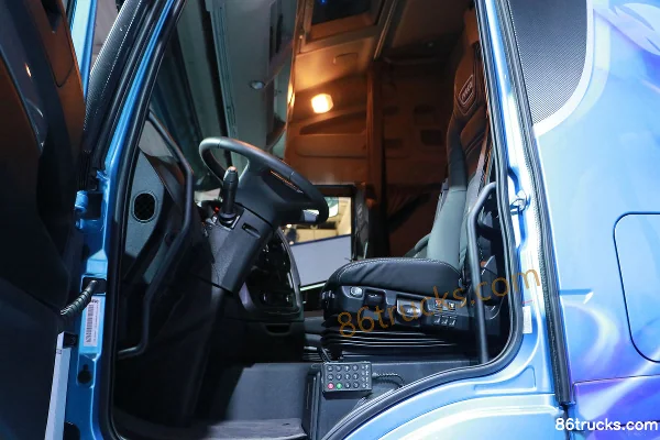 IVECO New Stralis Heavy Truck 460hp 4X2(6 wheels) LNG Tractor Truck (1600 km Range) Cab (3) | 86Trucks