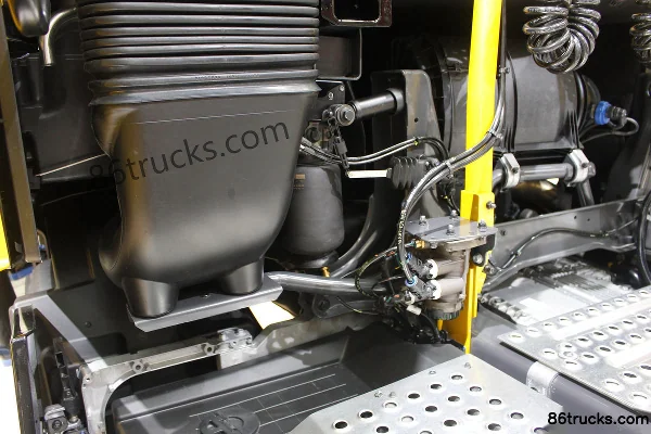 Renault T520 Series Heavy Truck Sport Edition 520hp 4X2(6 wheels) Tractor Truck Chassis (2) | 86Trucks