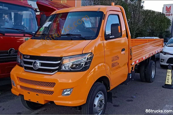 Sinotruk Wangpai W1 90 ch 4X2(6 roues) camion plateau micro 3,5 m à cabine simple Extérieur (2) | 86Trucks