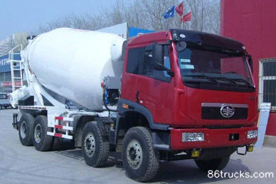 FAW Jiefang Xindawei 375 ch 8X4(12 roues) Camion malaxeur Extérieur