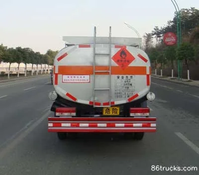 Dongfeng Duolika 140 ch 4X2(6 roues) camion citerne à carburant (marque Shenhu) Extérieur (2) | 86Trucks