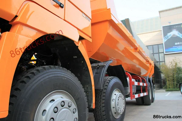 Sinotruk HOKA H7 Series Heavy Truck 340 hp 8X4(12 wheels) 8.4m Dump Truck Cab (3) | 86Trucks