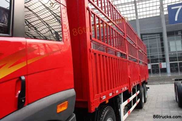 FAW Jiefang Aowei(J5P) camion lourd 280 ch 8X4(12 roues) camion porteur à grille (léger) Châssis (1) | 86Trucks