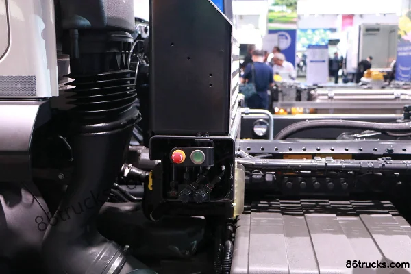IVECO Stralis poids lourd 400 ch 6X2(8 roues) châssis camion porteur CNG (AT260S40Y/PS CNG) (2) | 86Trucks