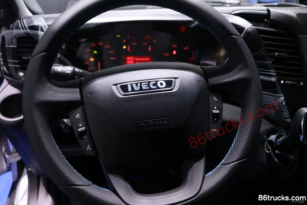IVECO New Daily 136 hp Single Row Enclosed Van (35SI4NA8 V) Cab (3) | 86Trucks