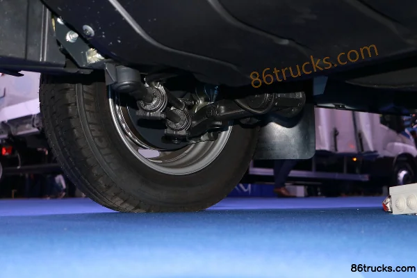 IVECO New Daily 136 hp 4X2(6 wheels) Refrigerated Truck Chassis (2) | 86Trucks