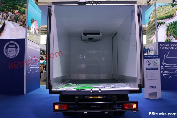 IVECO New Daily 136 hp 4X2(6 wheels) Refrigerated Truck Body (1) | 86Trucks