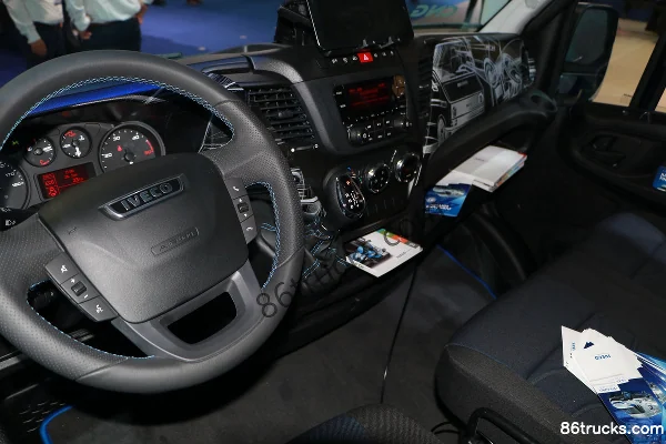 IVECO Nouveau DAILY VAN 136 ch cabine simple fourgon fermé (35SI4NA8 V) (3) | 86Trucks