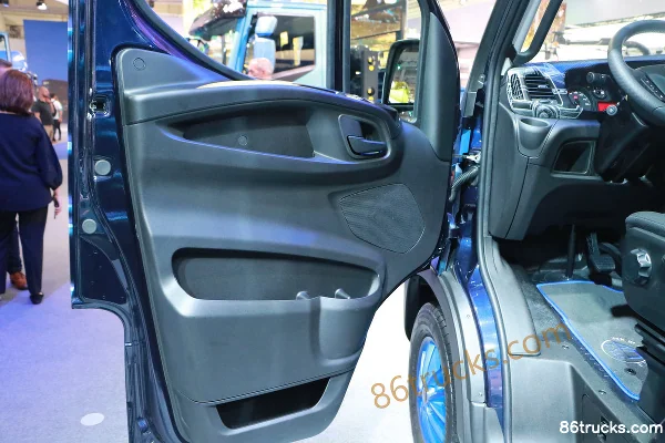 IVECO Nouveau DAILY VAN 136 ch cabine simple fourgon fermé (35SI4NA8 V) (1) | 86Trucks