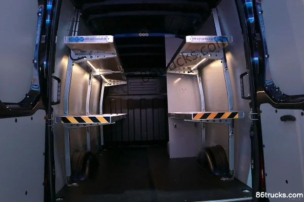 IVECO Nouveau DAILY VAN 136 ch cabine simple fourgon fermé (35SI4NA8 V) Carrosserie (1) | 86Trucks