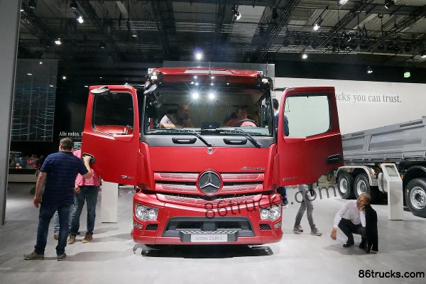 Mercedes-Benz New Actros 6X2(8 wheels) Refrigerated Truck (Model 2540L) Exterior (3) | 86Trucks