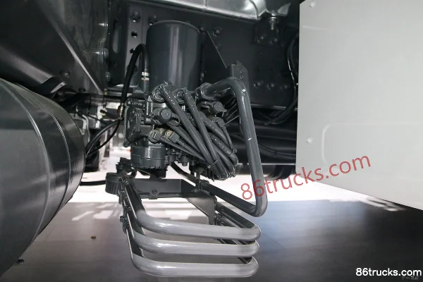 Mercedes-Benz New Actros 6X2(8 wheels) Refrigerated Truck (Model 2540L) Chassis (3) | 86Trucks