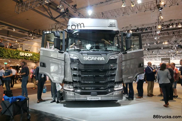 Scania Série S 4X2(6 roues) tracteur routier (modèle S650 A4X2NB) Extérieur (2) | 86Trucks