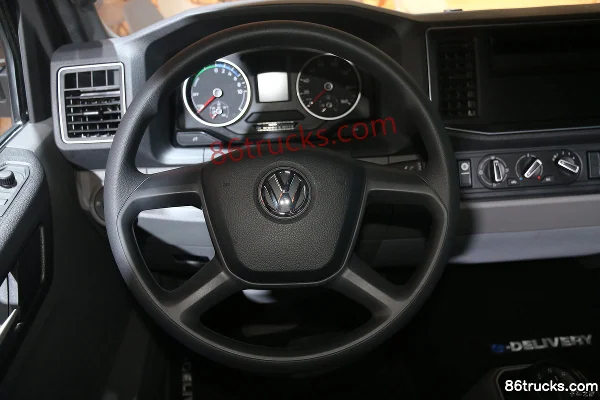 Volkswagen e-Delivery 6.3T 4X2(6 wheels) Electric Truck Interior (2) | 86Trucks