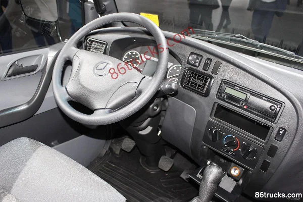 Mercedes-Benz Accelo 4X2(6 wheels) Cargo Truck (Model 1016) Cab (1) | 86Trucks