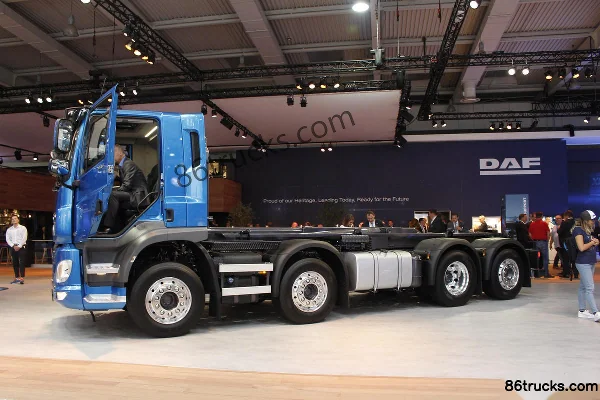 DAF Série CF poids lourd 450 ch 8X2(10 roues) châssis camion porteur Extérieur (3) | 86Trucks