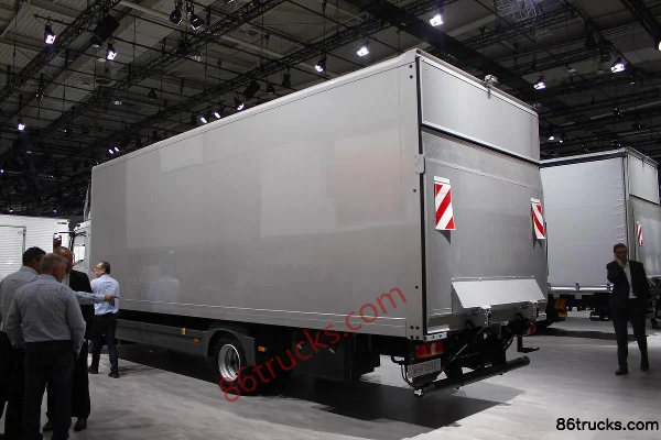 Mercedes-Benz Atego Medium Truck 231 hp 4X2(6 wheels) Cargo Truck (Model 1223 L nR) Exterior (3) | 86Trucks