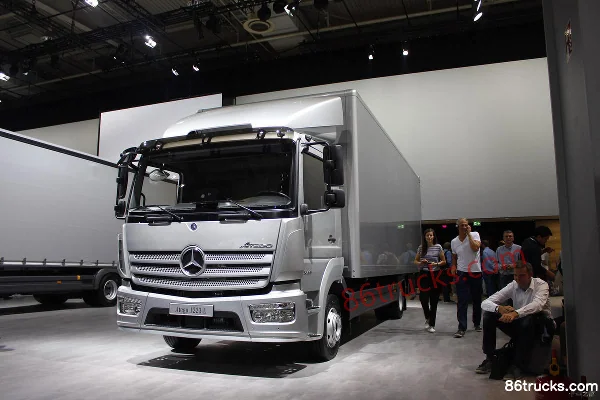 Mercedes-Benz Atego Medium Truck 231 hp 4X2(6 wheels) Cargo Truck (Model 1223 L nR) Exterior (2) | 86Trucks