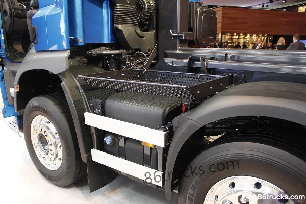 DAF Série CF poids lourd 450 ch 8X2(10 roues) châssis camion porteur (1) | 86Trucks